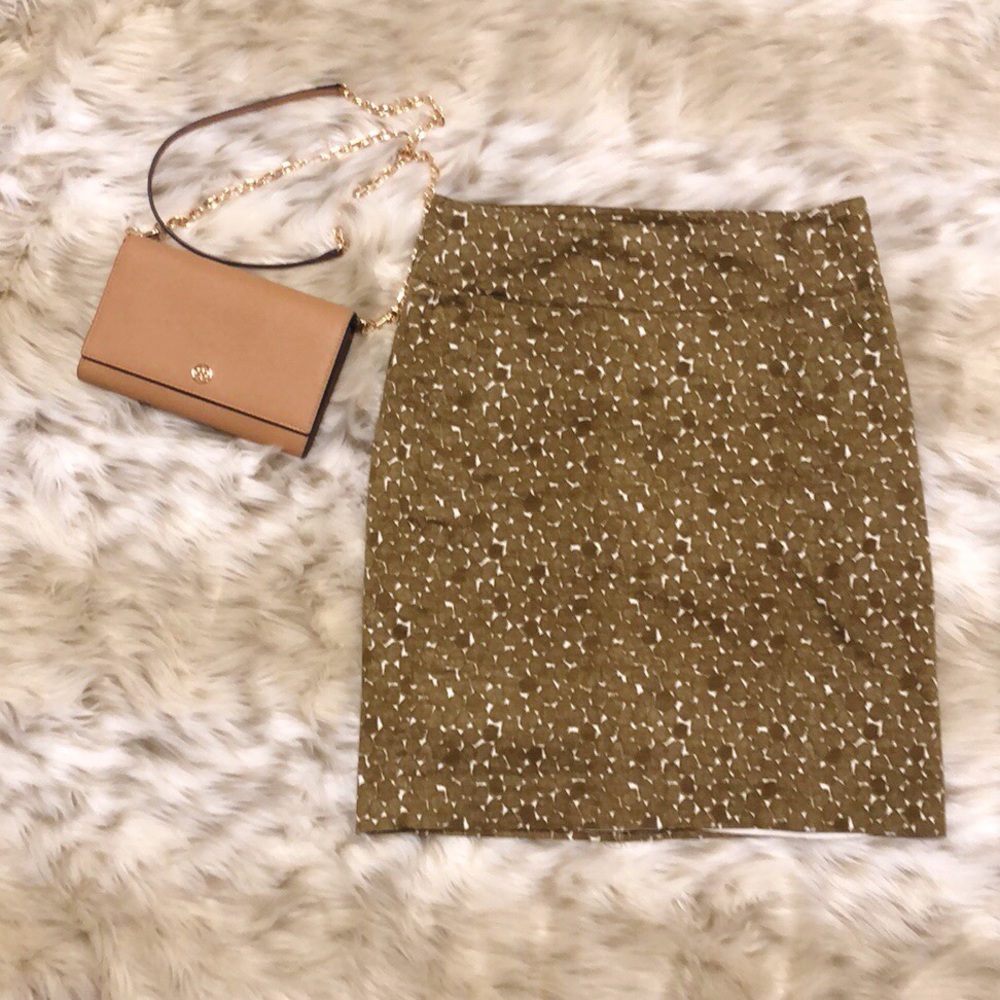 Skirt-Dark Green & White-Textile-Professional/Date